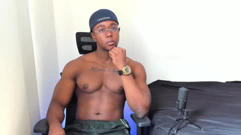 Snapshot of adonisknigh chatting on 02/05/25, 03:31 Adonis Knight  online show from 02/05/25, 03:31