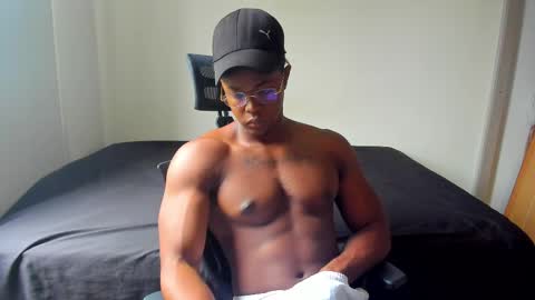 Snapshot of adonisknigh chatting on 02/13/25, 12:43 Adonis Knight  online show from 02/13/25, 12:43