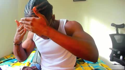 Snapshot of adonisknigh chatting on 09/22/25, 12:40 Adonis Knight  online show from 09/22/25, 12:40