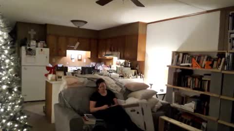 Snapshot of adorable22 chatting on 12/18/24, 06:21 adorable22 online show from 12/18/24, 06:21