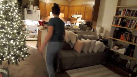 Snapshot of adorable22 chatting on 12/19/24, 02:45 adorable22 online show from 12/19/24, 02:45