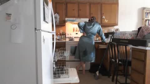 Snapshot of adorable22 chatting on 02/21/25, 06:37 adorable22 online show from 02/21/25, 06:37