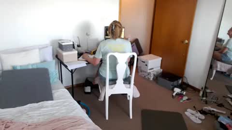 Snapshot of adorable22 chatting on 09/28/25, 07:08 adorable22 online show from 09/28/25, 07:08