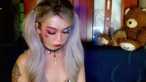 jasmine online show from 01/17/25, 12:20