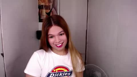 adorabletsforyouxx online show from 02/21/25, 02:39