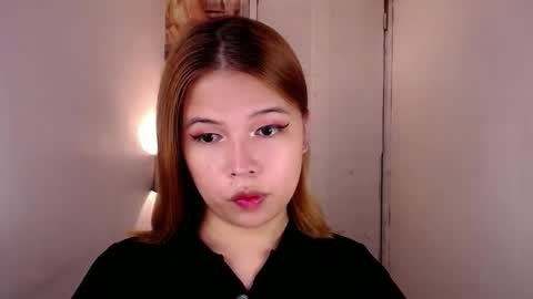 adorabletsforyouxx online show from 10/27/25, 03:43