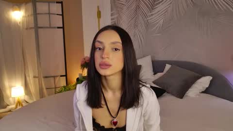 adoracortes online show from 11/11/25, 05:07