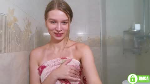 Lia  online show from 05/14/26, 03:13