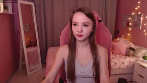 Eva online show from 11/16/25, 07:36