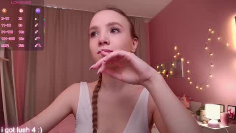 Eva online show from 12/15/25, 07:34