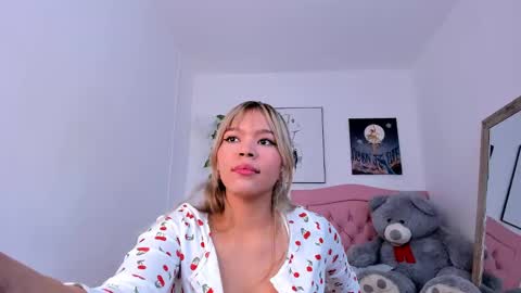 Adriana online show from 02/19/25, 05:06