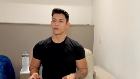 Snapshot of adrian_del_mar chatting on 06/29/26, 12:39 Adrian del Mar online show from 06/29/26, 12:39
