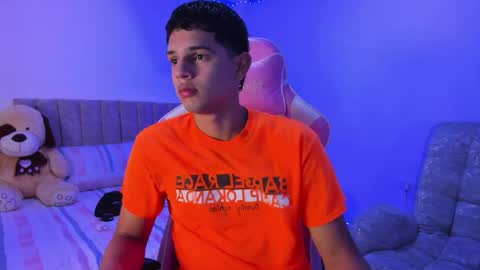 ADRIAN online show from 04/07/26, 07:03