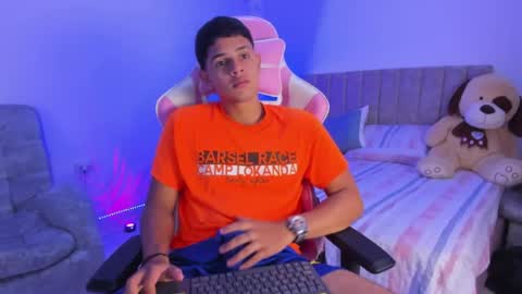 Snapshot of adrian_prime_ chatting on 04/18/26, 07:07 ADRIAN online show from 04/18/26, 07:07