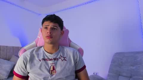 Snapshot of adrian_prime_ chatting on 05/14/26, 06:47 ADRIAN online show from 05/14/26, 06:47