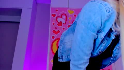 Adriana online show from 02/14/25, 08:52