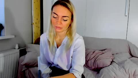 Adriana online show from 04/25/26, 09:34