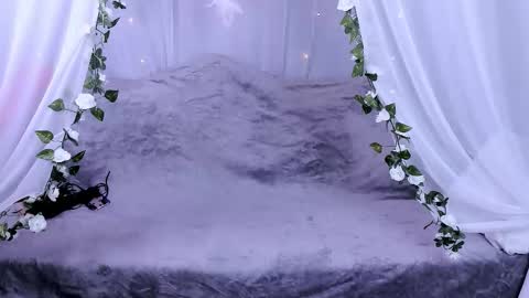 Snapshot of adriana_moretti chatting on 02/05/26, 04:00 Liza online show from 02/05/26, 04:00