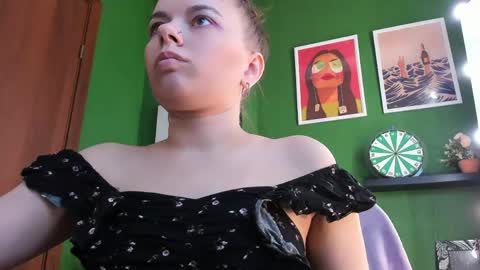 Snapshot of adriana_moretti chatting on 05/21/26, 02:02 Liza online show from 05/21/26, 02:02