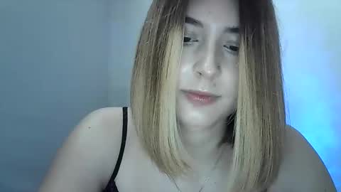 adrianabliss_ online show from 09/21/25, 06:04