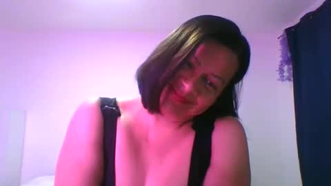 adrianagogo18 online show from 10/07/25, 11:02
