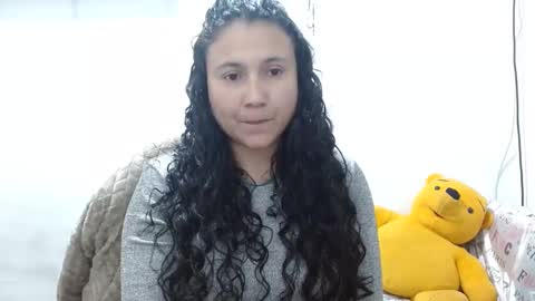 Adriana Tellez online show from 10/02/25, 04:47