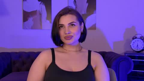 Snapshot of adrianatores chatting on 05/25/26, 06:25 AdrianaTores online show from 05/25/26, 06:25