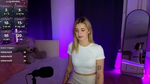 Snapshot of adrianawow1 chatting on 02/18/25, 02:59 adrianawow1 online show from 02/18/25, 02:59