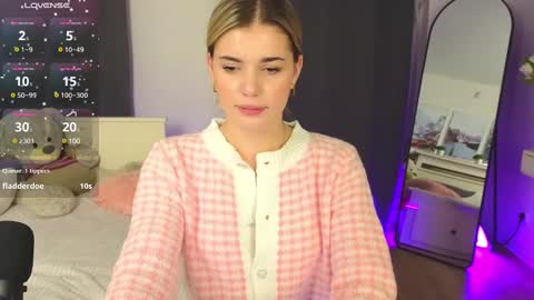 Snapshot of adrianawow1 chatting on 03/09/25, 03:32 adrianawow1 online show from 03/09/25, 03:32