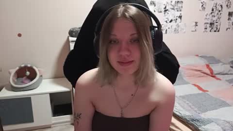 Snapshot of adriannamalango chatting on 07/02/26, 10:32 Sofa online show from 07/02/26, 10:32