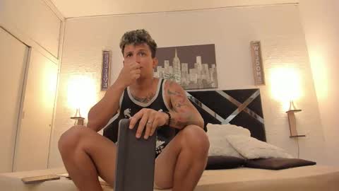 Adrian online show from 09/26/25, 03:54