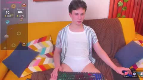 adrianoaubert online show from 10/31/25, 03:35