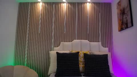 adrianstark_ online show from 07/02/26, 12:33