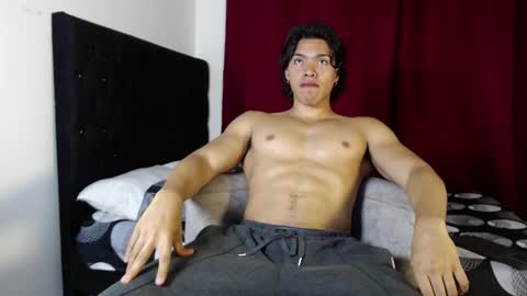 adriel_escalante online show from 01/09/26, 03:31