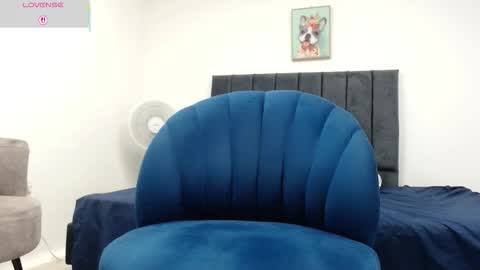 adriel_escalante online show from 02/10/26, 03:32