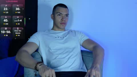 adriel_escalante online show from 04/14/26, 02:17