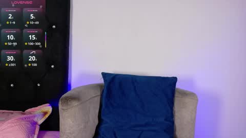 adriel_escalante online show from 05/29/26, 02:53