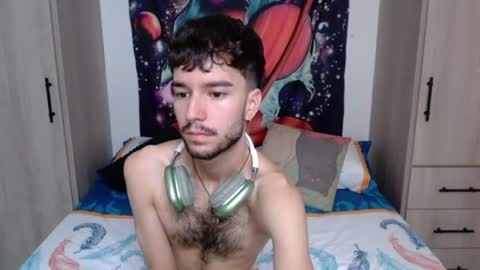 Snapshot of adrien_polo chatting on 07/12/26, 01:46 adrien_polo online show from 07/12/26, 01:46