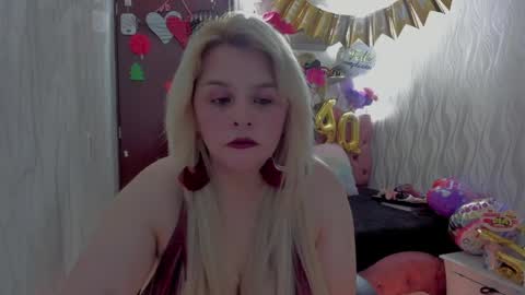 adriiana_fox_ online show from 04/01/26, 07:22