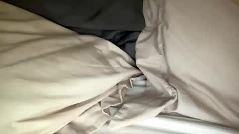 adriiiii online show from 12/29/24, 12:09