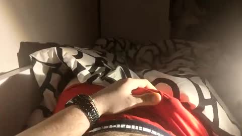 Snapshot of adrisex2002 chatting on 02/01/25, 02:05 adrisex2002 online show from 02/01/25, 02:05