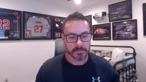 adventrs_fun online show from 04/20/26, 09:16