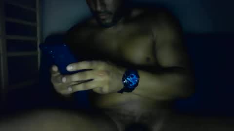 Snapshot of adventureloverrr chatting on 05/30/26, 06:21 adventureloverrr online show from 05/30/26, 06:21