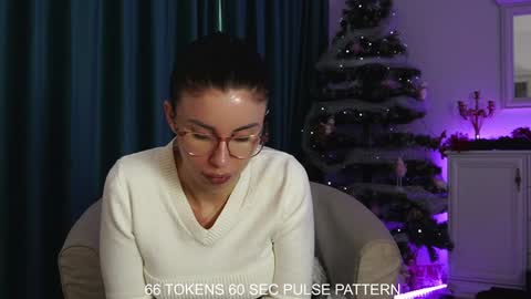 Aelia online show from 12/29/24, 09:28