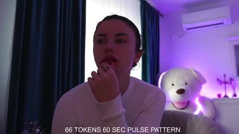 Aelia online show from 01/10/25, 06:31