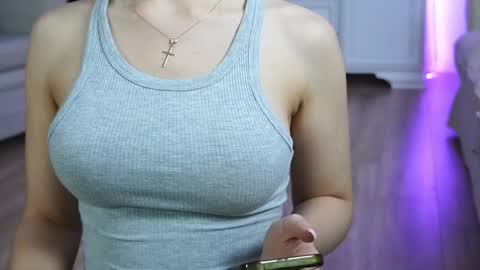 Aelia online show from 02/04/26, 06:03