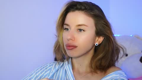 Aelia online show from 03/03/26, 06:25