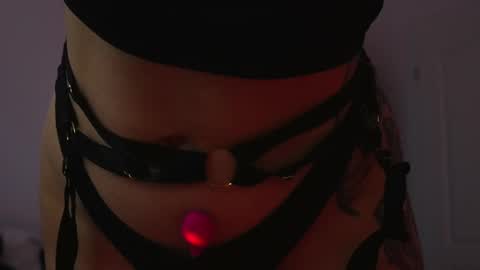 Snapshot of aelia_anara chatting on 06/06/26, 04:44 Aelia online show from 06/06/26, 04:44
