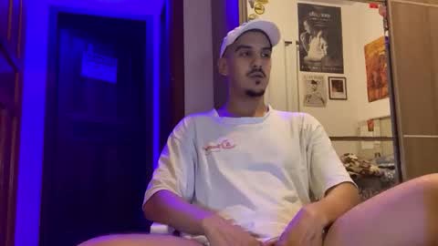 Luci online show from 12/02/25, 01:55