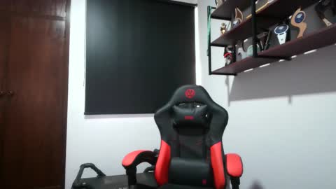 Snapshot of affoihaha chatting on 01/08/26, 12:18 affoihaha online show from 01/08/26, 12:18